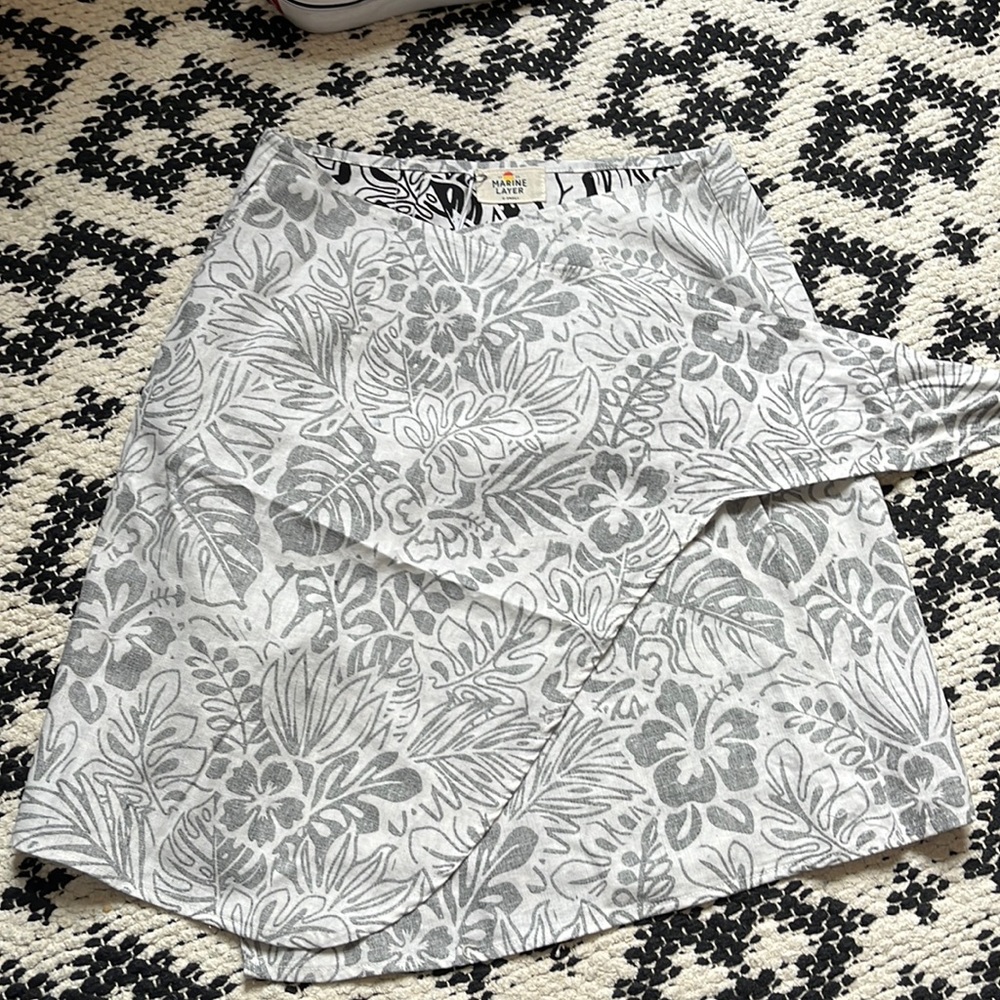 Marine Layer B&W wrap skirt with floral print